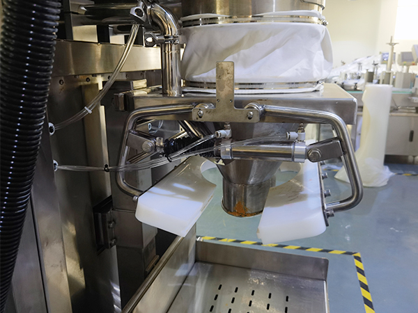 �o��ʽ�M�ϳӰ��b�C(j��)