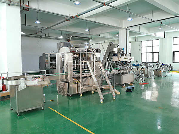 辣椒醬生產(chǎn)線廠房實拍